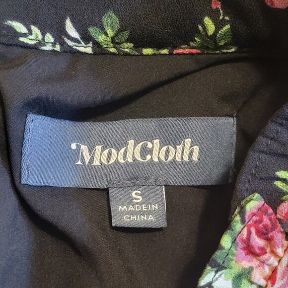 ModCloth Floral Ruffle Mock Neck Front Tie Waist Black Midi Dress Size S - Picture 15 of 16